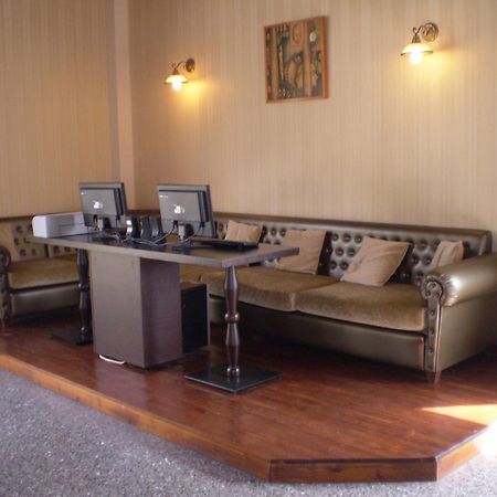 Byzantion Hotel Misztrász Kültér fotó