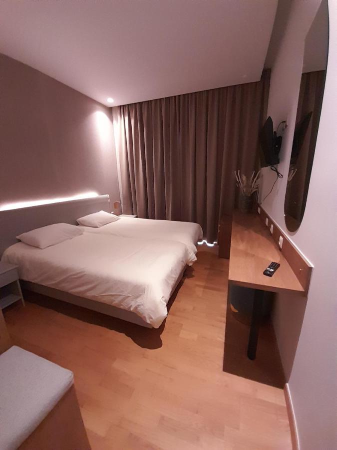 Byzantion Hotel Misztrász Kültér fotó
