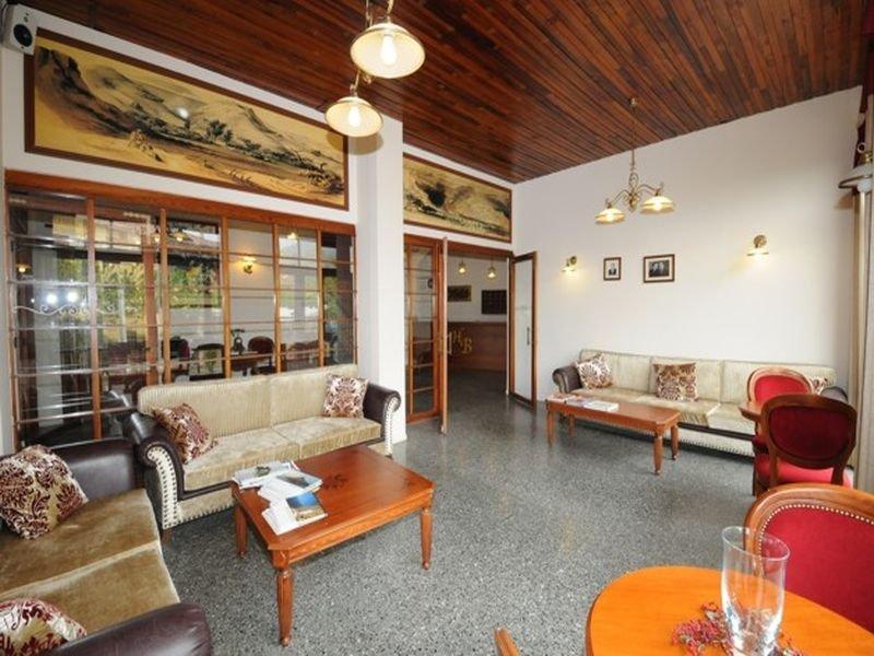 Byzantion Hotel Misztrász Kültér fotó