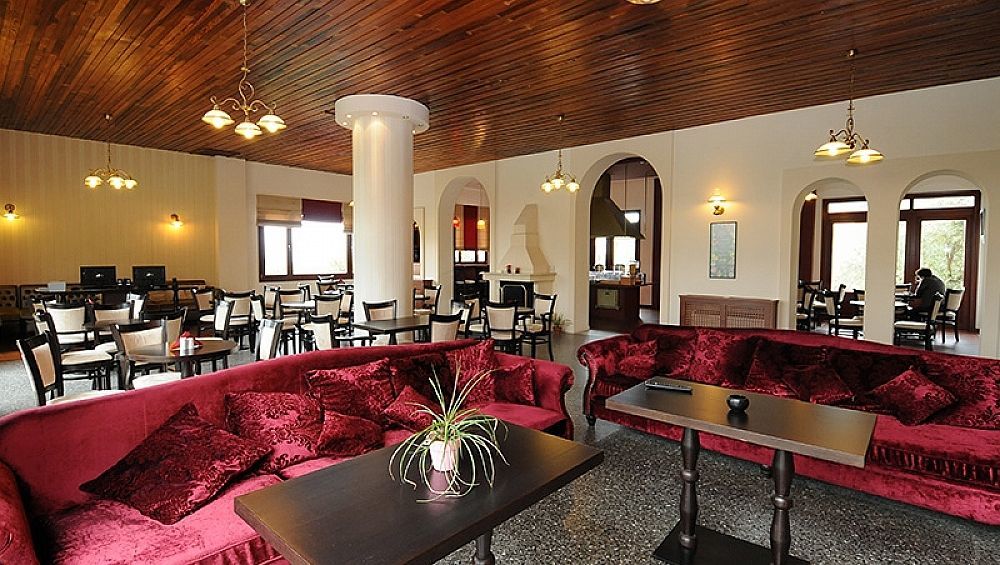 Byzantion Hotel Misztrász Kültér fotó