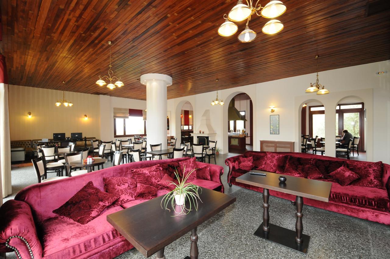 Byzantion Hotel Misztrász Kültér fotó